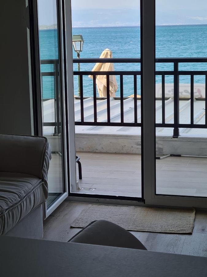 Grace Seaside Apartment Loutraki  Ngoại thất bức ảnh