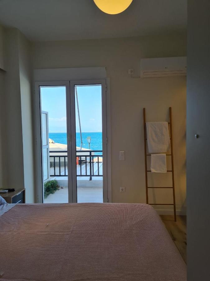 Grace Seaside Apartment Loutraki  Ngoại thất bức ảnh