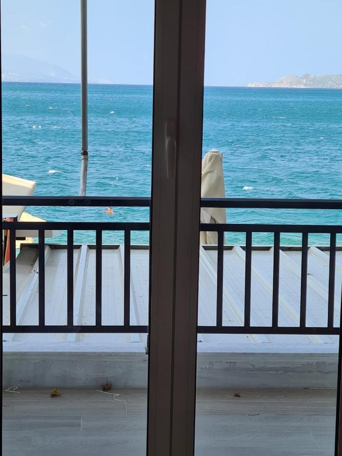 Grace Seaside Apartment Loutraki  Ngoại thất bức ảnh